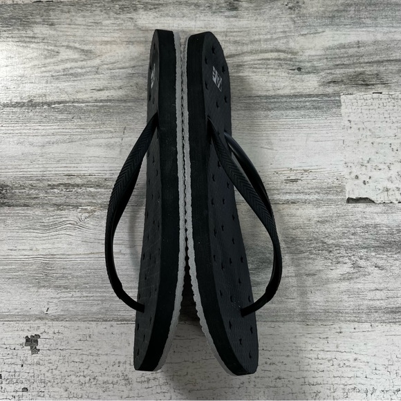 Abercrombie & Fitch Flip Flop Women’s Sandals Size 9-10 Fits 10 Perfect - Picture 5 of 10